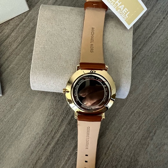 Michael Kors Pyper Crystal White Sunray Dial Ladies Watch MK2740 - Picture 10 of 14